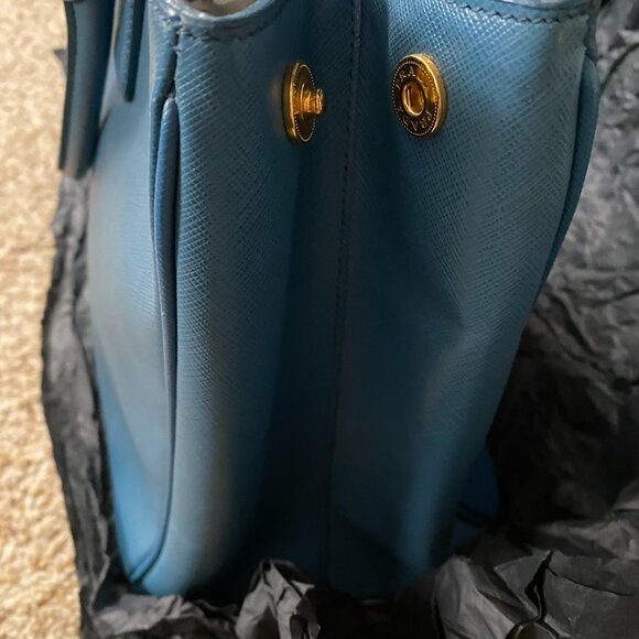 Prada Saffiano bag in blue - Picture 7 of 10